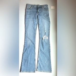 Brand new with tags Free People medium wash flare, size 24, retail price 98.00